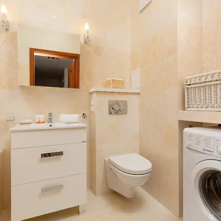 Na Woli Sowinskiego By Renters Apartamento