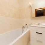 Na Woli Sowinskiego By Renters