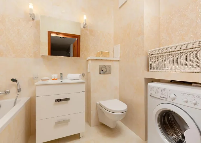 Na Woli Sowinskiego By Renters Apartment